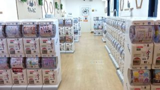 ガチャねこ ガチャ専門店 in 新大阪