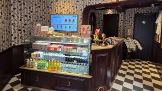 Age.3 × Q (Age.3 HARAJUKU)